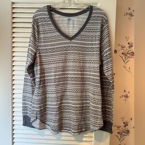 NWOT Old Navy Grey & White Long Sleeve V-Neck Thermal Pajama Top in Size XXL